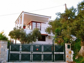 Отель Xanemos Villa  Скиатос